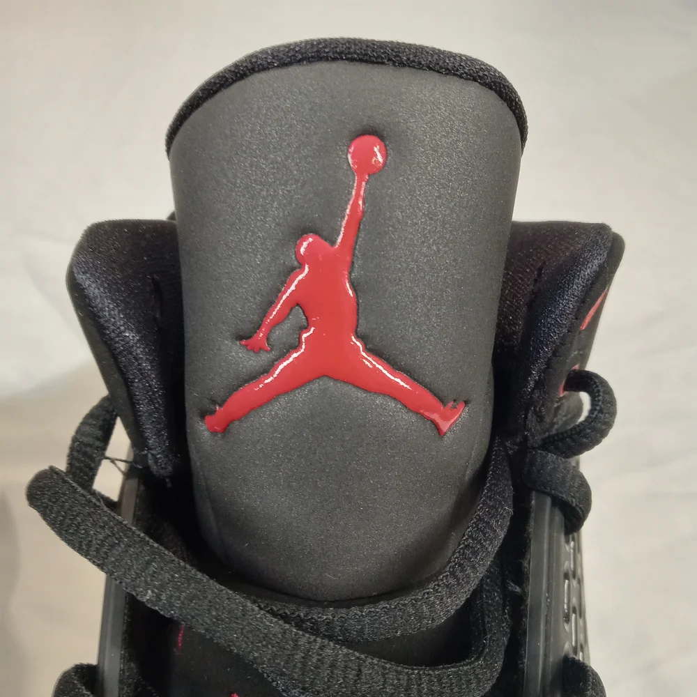 Jordan Men's Black and Red Sneakers Size 8.5 New
